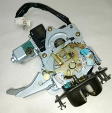 2003-2008 Infiniti FX35 FX45 Rear Lift Gate Trunk Latch Lock Actuator OEM