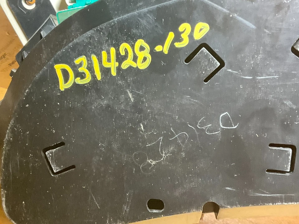 2000-2005 Chevrolet Monte Carlo Speedometer Instrument 128K Miles 10306211 - Image 3 of 4