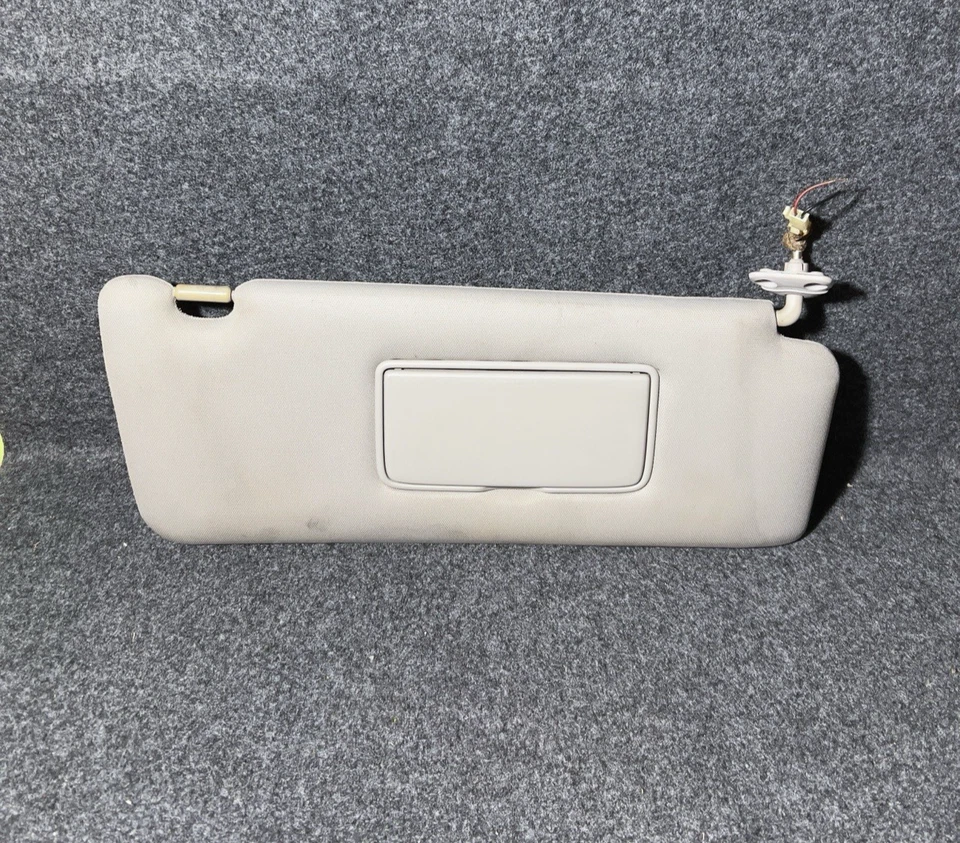 Nissan Titan Armada QX56 2004-2010 par de parasoles lado del conductor pasajero gris OEM Foto 2 de 4