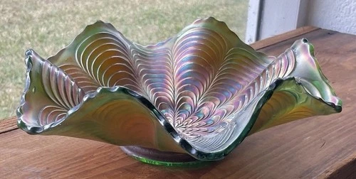 Vintage Fenton Peacock Tail Carnival Glass Ruffled Bowl Iridescent Finish 6”