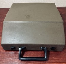 Vintage Royal Safari Typewriter - Untested thumbnail