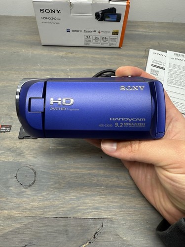 Sony HDR-CX240 HandyCam HD 9.2MP 54x Zoom Digital Camcorder Tested! - Picture 4 of 8