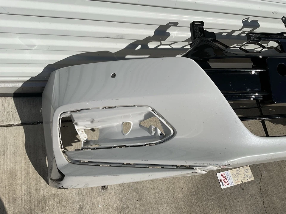 Honda Accord 2018 2022 parachoques delantero con parrilla OEM Foto 2 de 4
