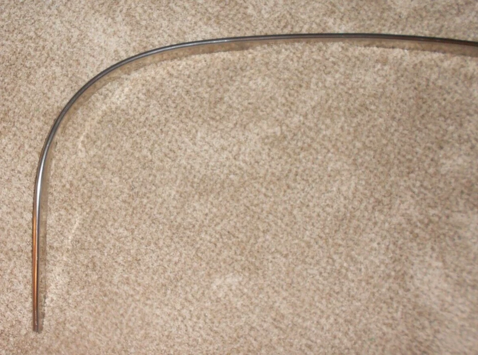 New NOS GM 1973-76 Pontiac B Front L/H Wh. Well Molding # 491461 Bonneville OEM - Image 4 of 4