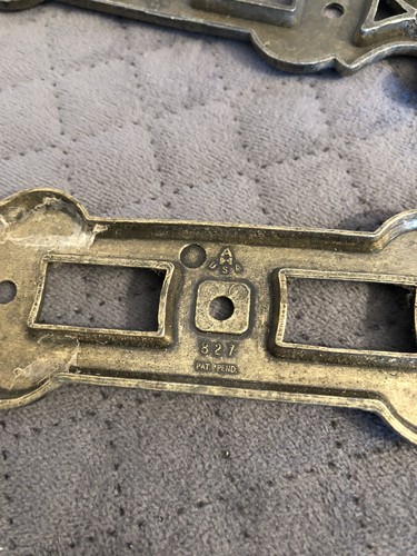 Vintage USA A 827 Light Switch Plate Cover Hammered Metal 1C - Picture 5 of 6
