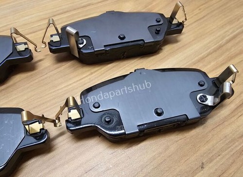 Genuine 17-19 Honda CR-V Rear Brake Pad Set (43022-TLA-A00) - Foto 4 di 7