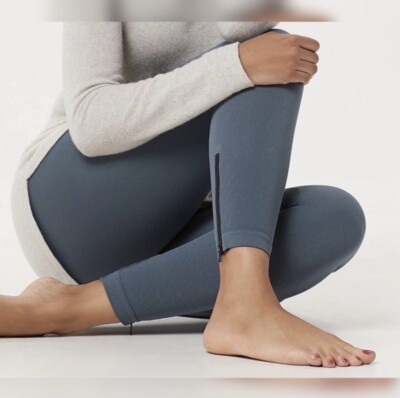 Spanx Seamless Side Zip Ankle Leggings size XL Blue