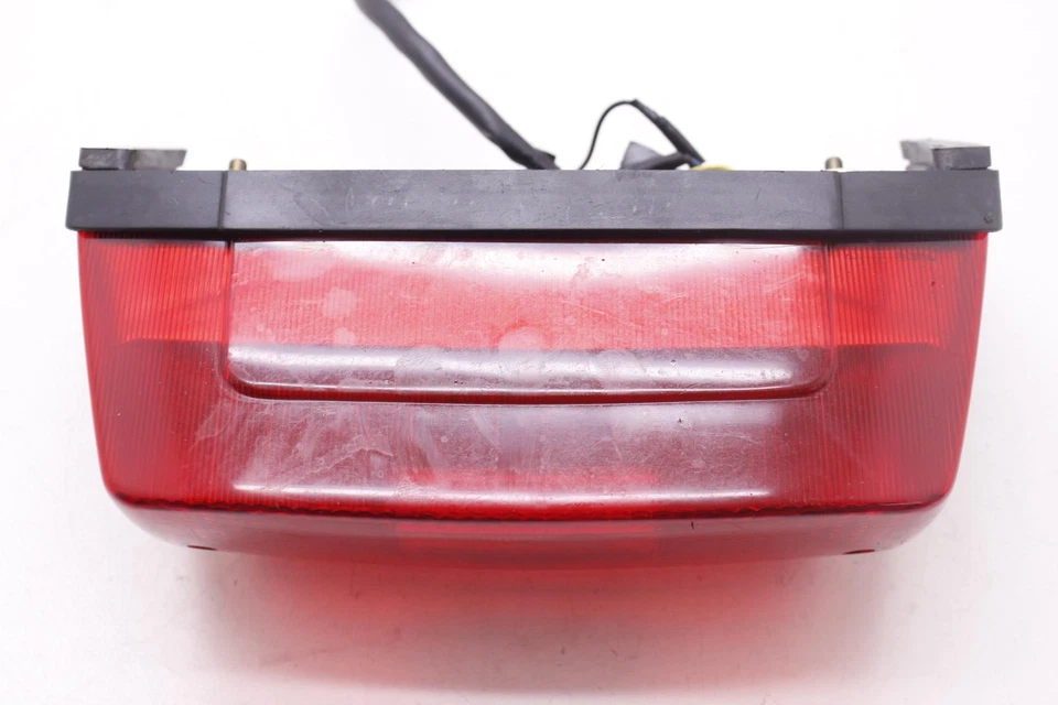 84 YAMAHA VENTURE ROYALE XVZ1200D OEM LANTERNA TRASEIRA LUZ DE FREIO TRASEIRA R9.BX40 - Imagem 4 de 4