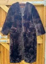 Smart Dark Brown High Quality Genuine Thick Sheepskin Ladies Coat Estd Size 8-10