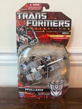 NEW Hasbro Transformers Generations Deluxe Decepticon - Skullgrin SEALED