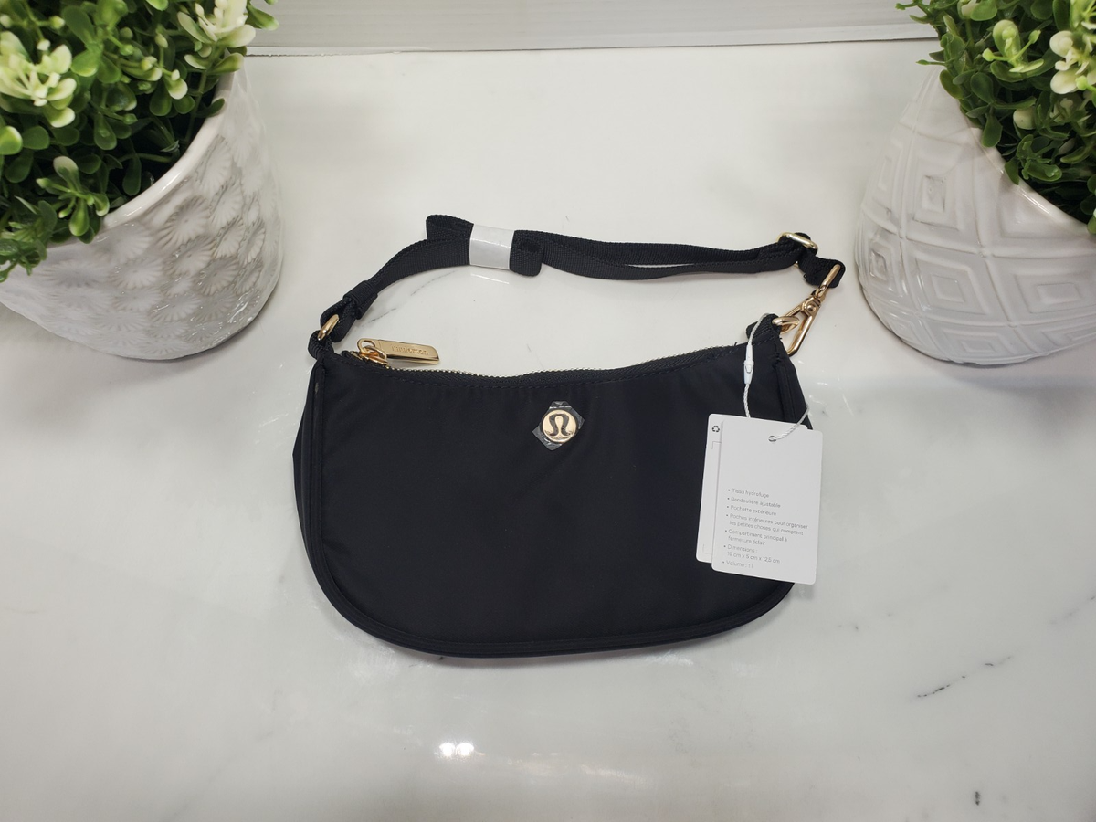 Lululemon City Essentials Mini Shoulder Bag 1L, Black/Gold 🖤 NWT