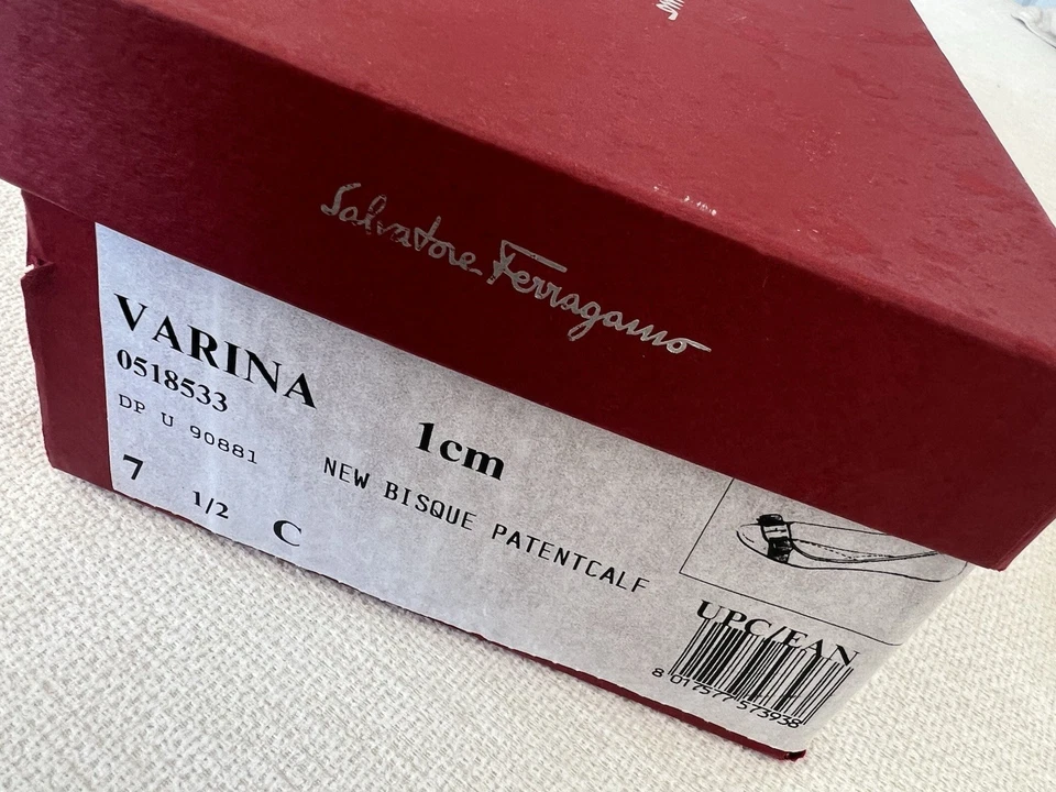 Salvatore Ferragamo Varina Nuevo Bisque Patente Becerro Ballet Pisos Talla 7.5C Foto 3 de 4
