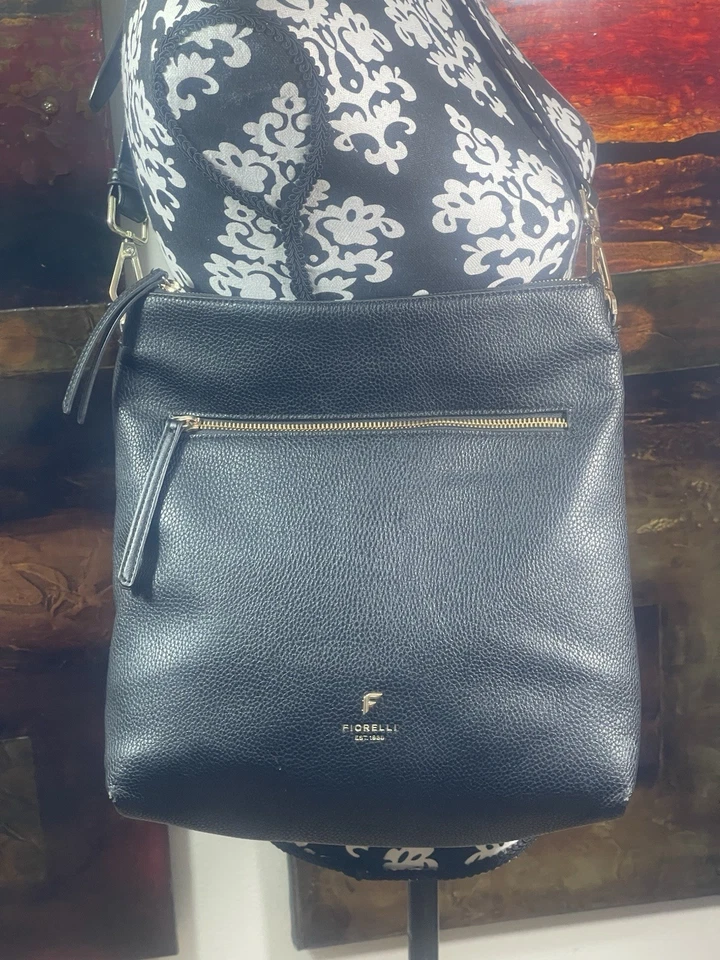 FIORELLI Bolso de Mano Negro Guijarro Bandolera y Correa para el Hombro Foto 2 de 4