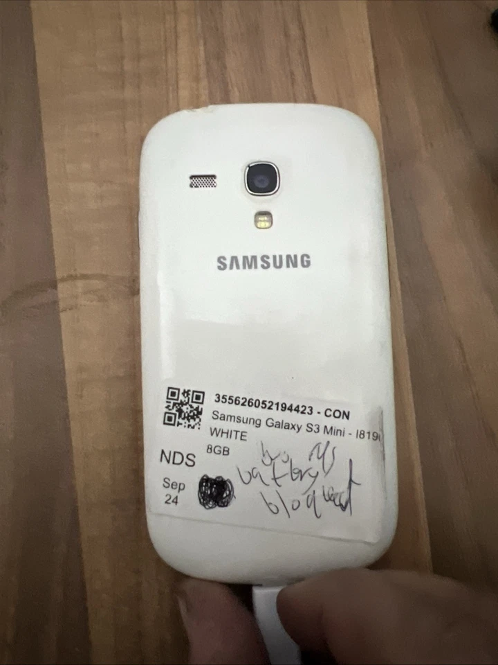 Samsung Galaxy S3 Mini · 8GB, photo 3 of 3