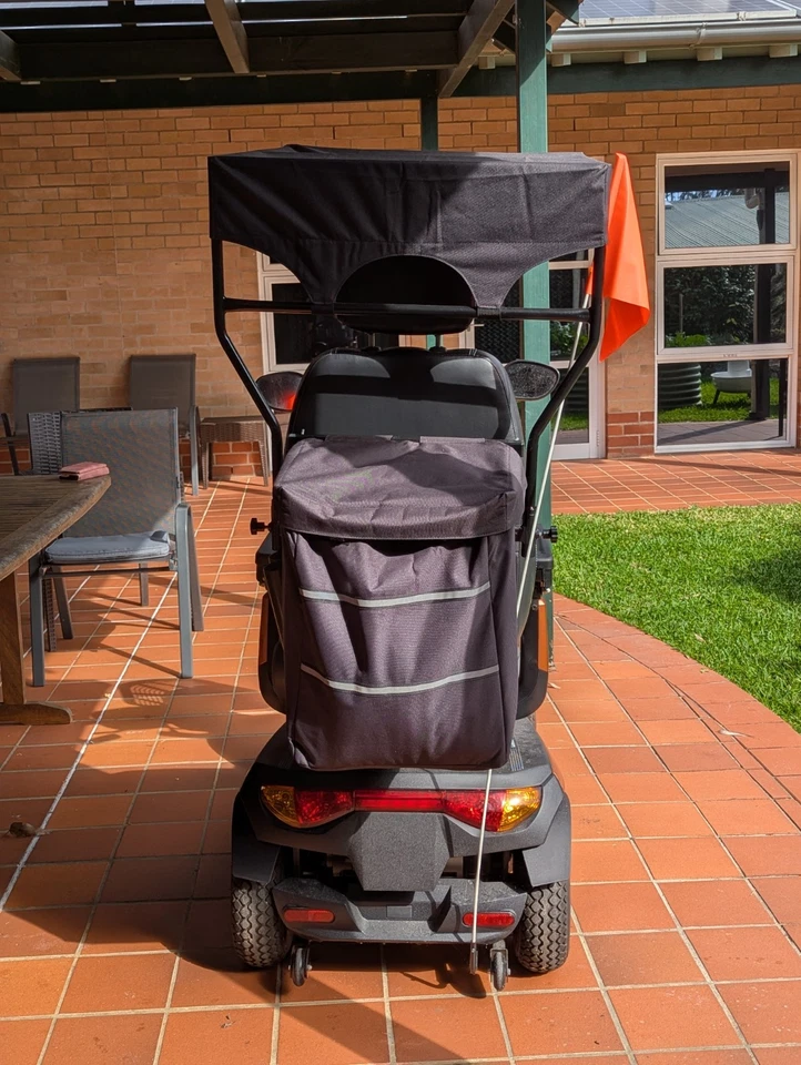 Invacare comet Alpine mobility Scooter Barely Used URGENT SALE - image 3 of 4