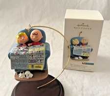The Peanuts Gang The Sunday Funnies Hallmark Keepsake Ornament 2007