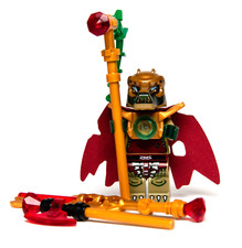 LEGO Chima Minifigure - Crominus Tattered Cape (loc023) Crocodile w/ 3 Weapons