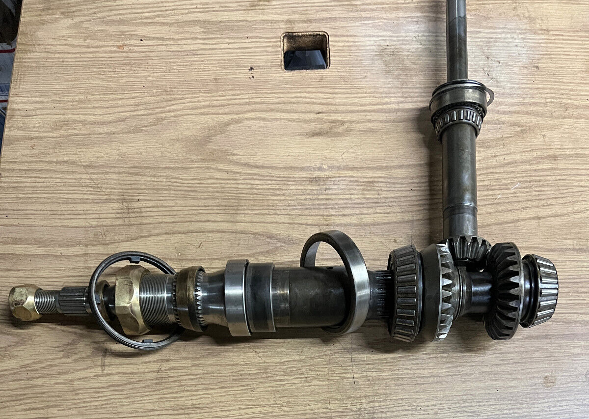 Mercury Bravo 3 III lower gear set #822535A1 and prop shafts Mercury Bravo 3 III lower gear set #822535A1 and prop shafts