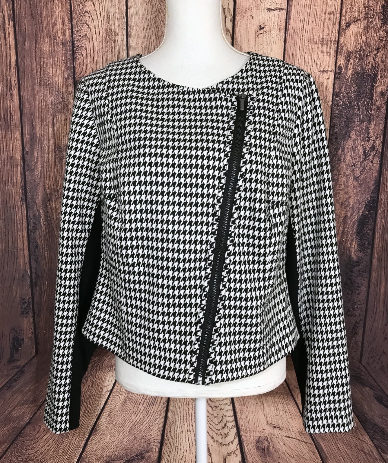 White Houndstooth Knit Jacket Full Zip 