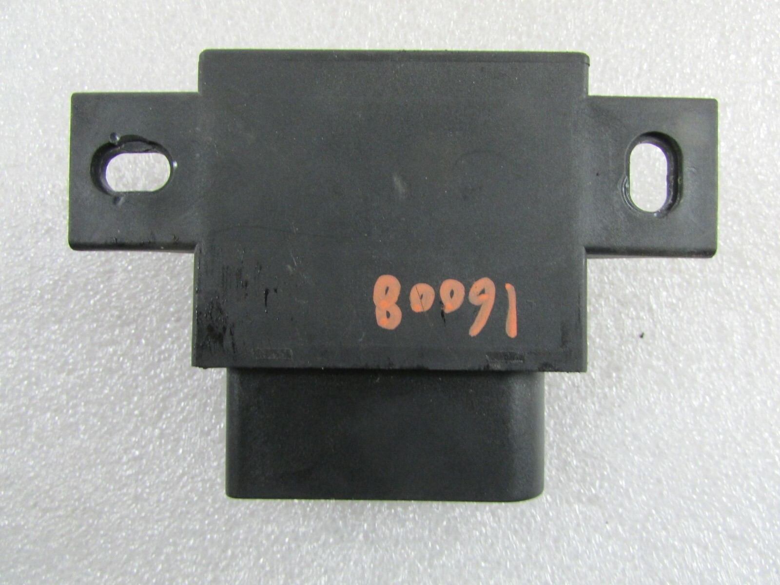 Lamborghini Aventador, Fuel Pump Control Module, Used, P/N 8K0906093E