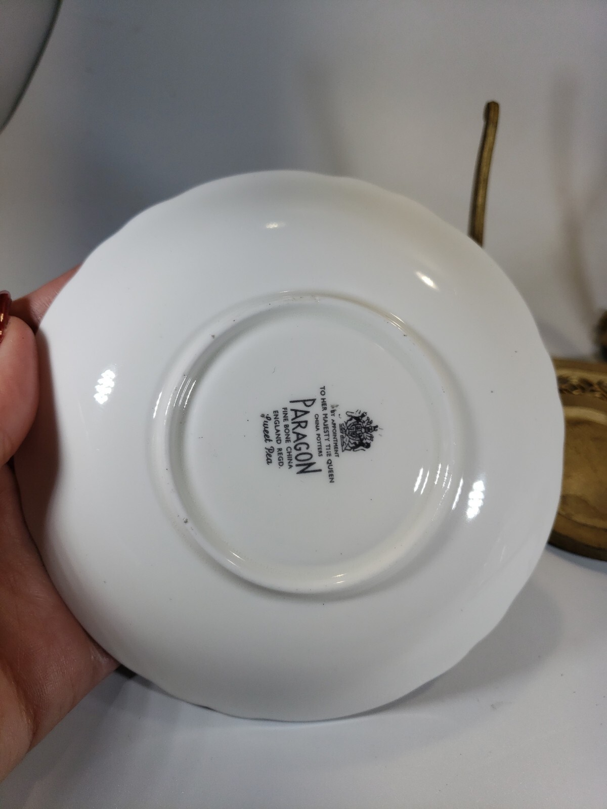 Exquisite Floral Paragon Bone China Tea Cup And Saucer