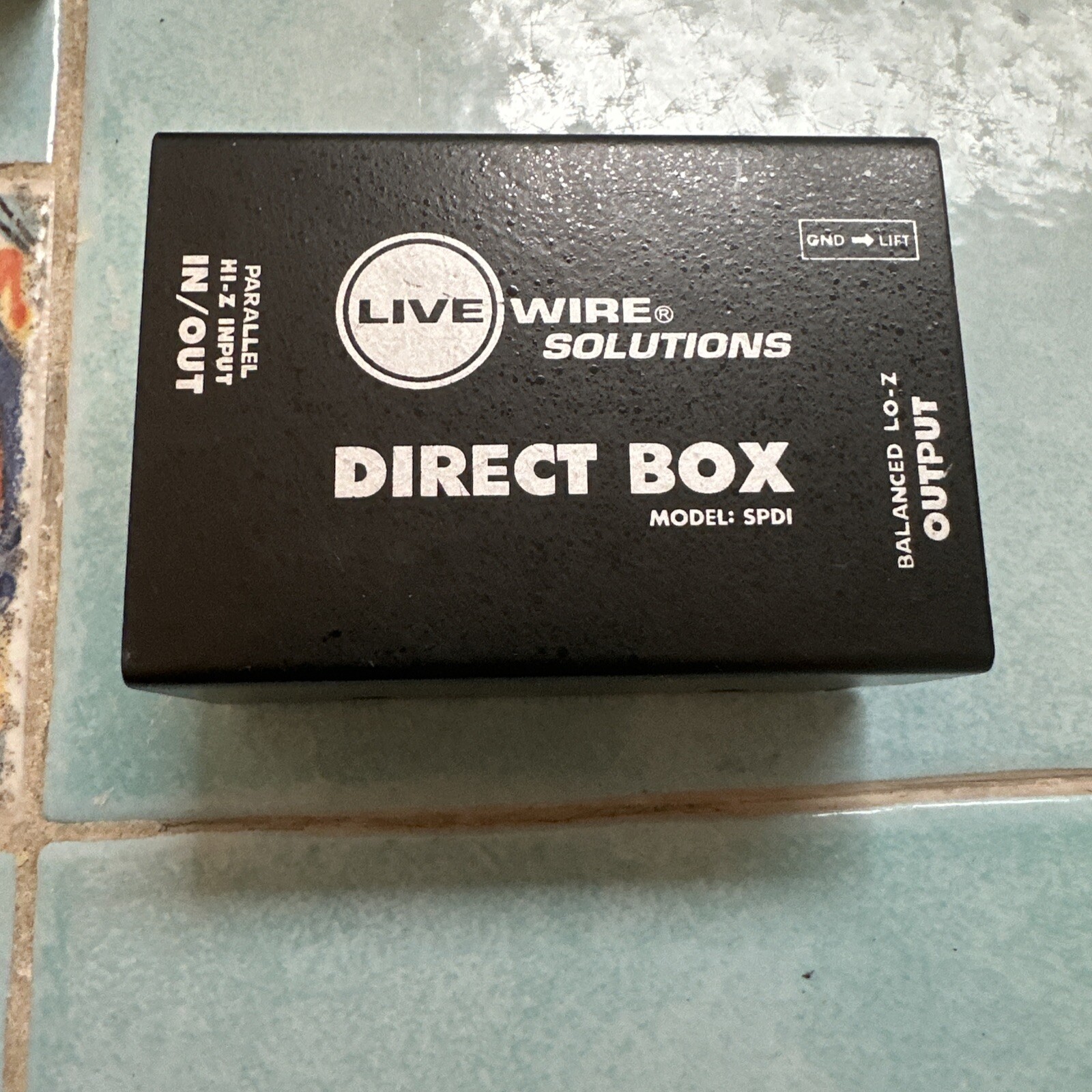 Live Wire Solutions SPDI DIRECT BOX Passive Switchable HiZ Input to LO