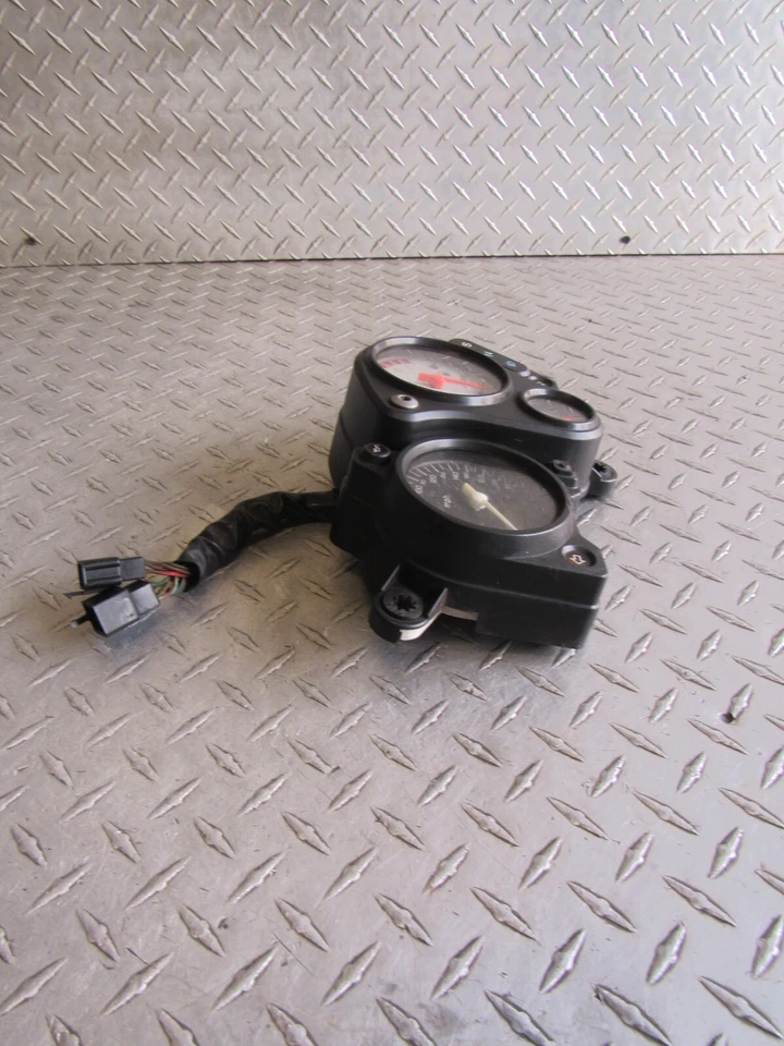 Honda VTR1000F 1998 98 VTR1000 VTR 1000 Super Hawk velocímetro medidores Foto 3 de 4