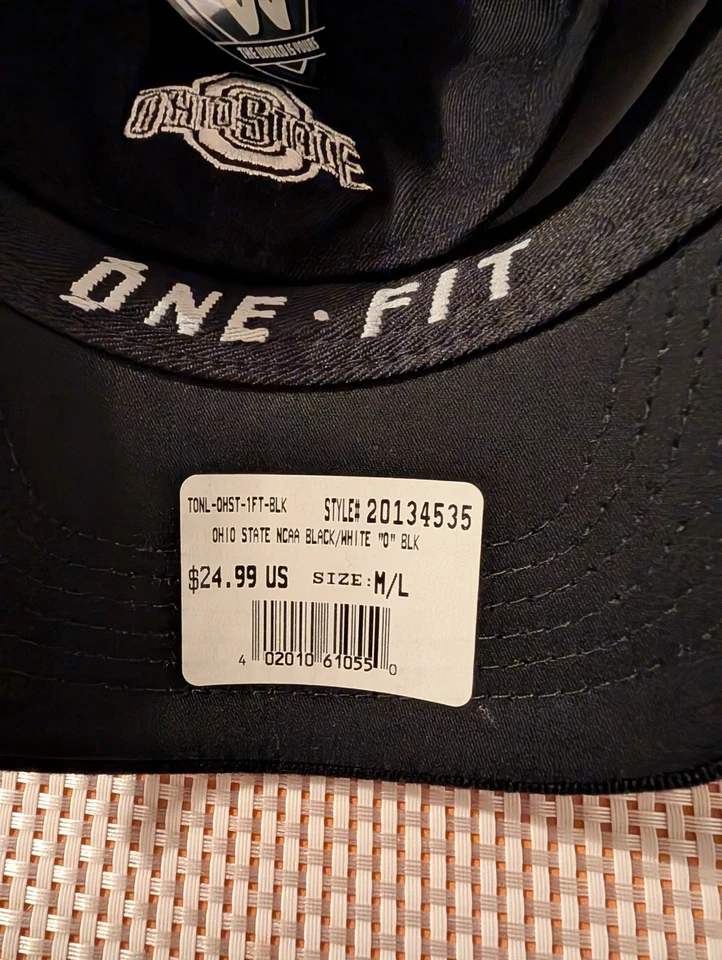 NUEVO Ohio State Buckeyes Gorra Top of World M/L One Fit Negro Blanco "O" Nuevo con Etiquetas Foto 4 de 4