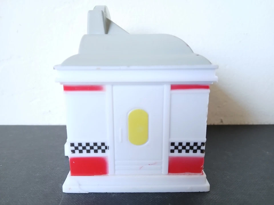 Cobblestone Corners 2025 Christmas Village DINER Building-NEW FOR 2025! - Image 4 of 4