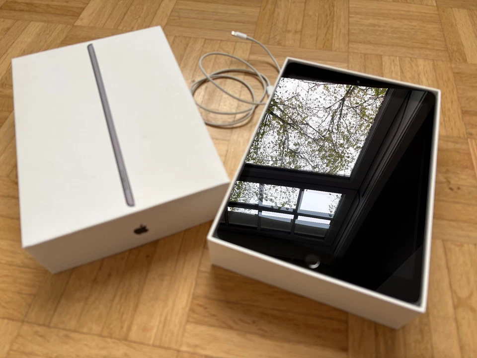 Apple iPad (7th generation) · 128GB · Wi-Fi, Foto 2 von 5