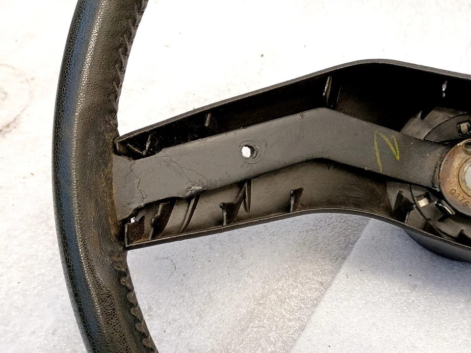 Volante de cuero Sim 80-86 F150 F250 F350 Bronco OEM XLT Foto 3 de 4