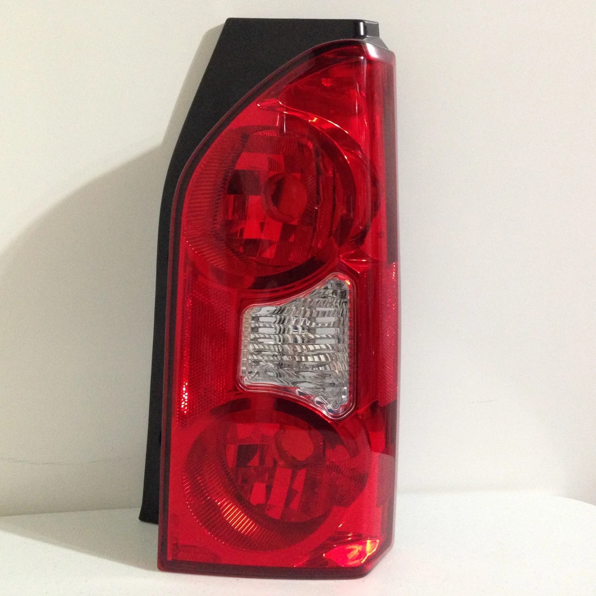 ⭐️⭐️ 2005-2015 Nissan Xterra Right PASSENGER Side Tail Light Assembly