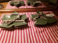 set of 4 Dark Green Leaf Shaped Appetizer plates IQ Accessories 55343 New W/Tags