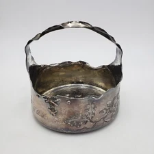 Pairpoint Mfg & Co. Quadruple Silverplate 2914 Basket - Unique Design (!)