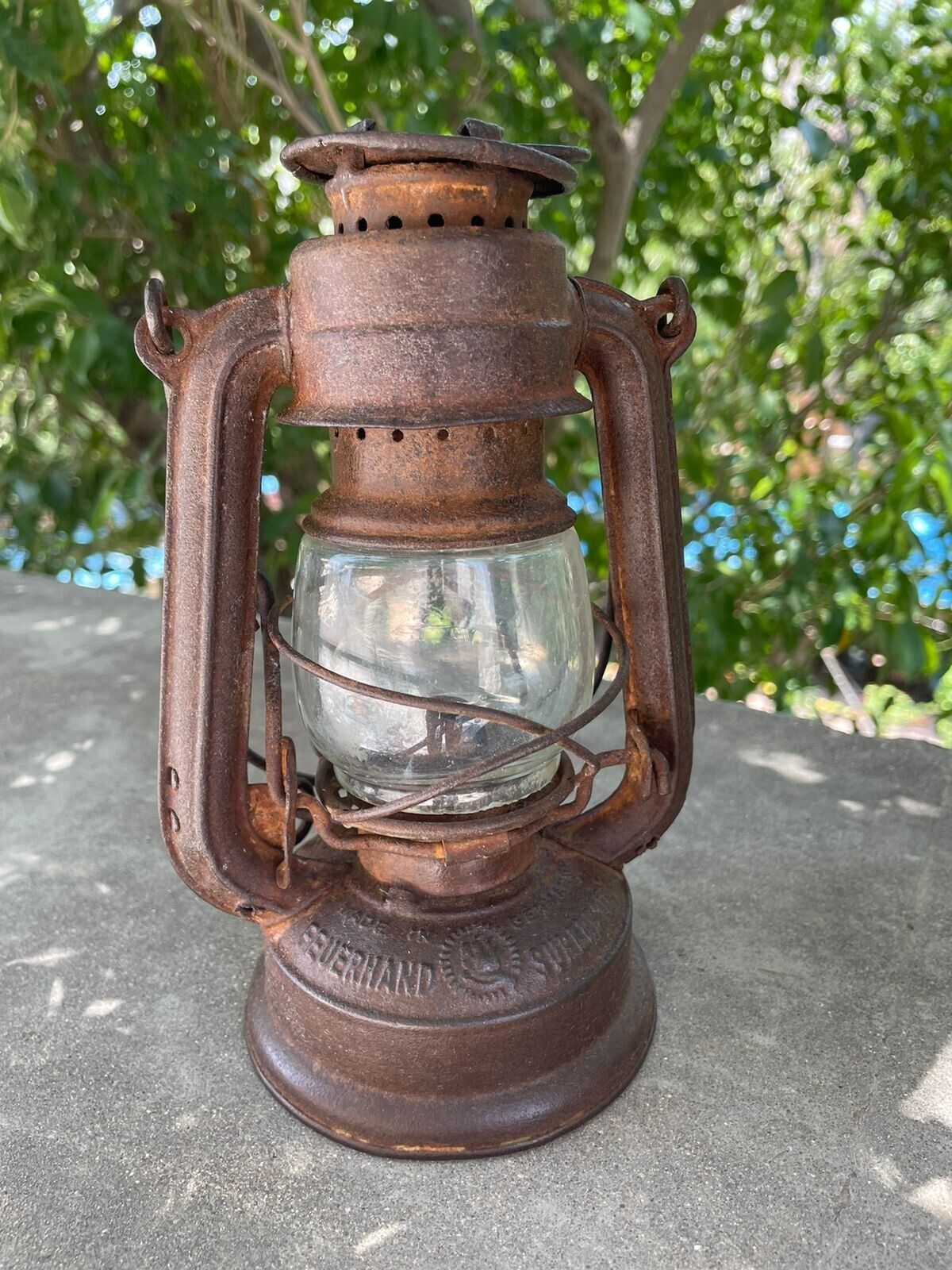 Old Feuerhand Superbaby No 175 Iron Kerosene Oil Lamp Lantern With Globe Germany