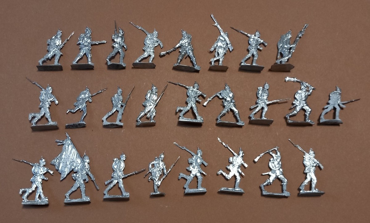 Plats d'étain - Zinnfiguren - 25 prussiens guerre de 1870