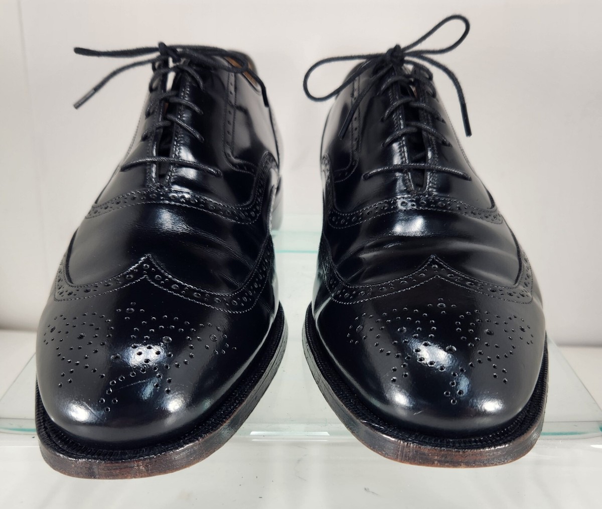Johnson & Murphy Classic Men display picture 3