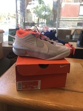 Gs nike team hustle d10 Size 6.5