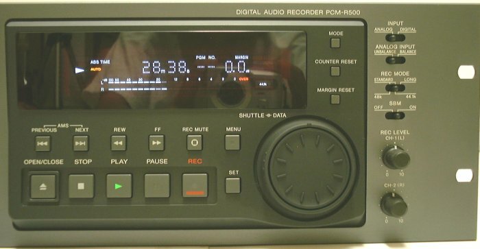 SONY PCM-R500 Digital Audio Tape DAT Player Recorder Deck 4 SONY PCM-R500 Digital Audio Tape DAT Player Recorder Deck 4