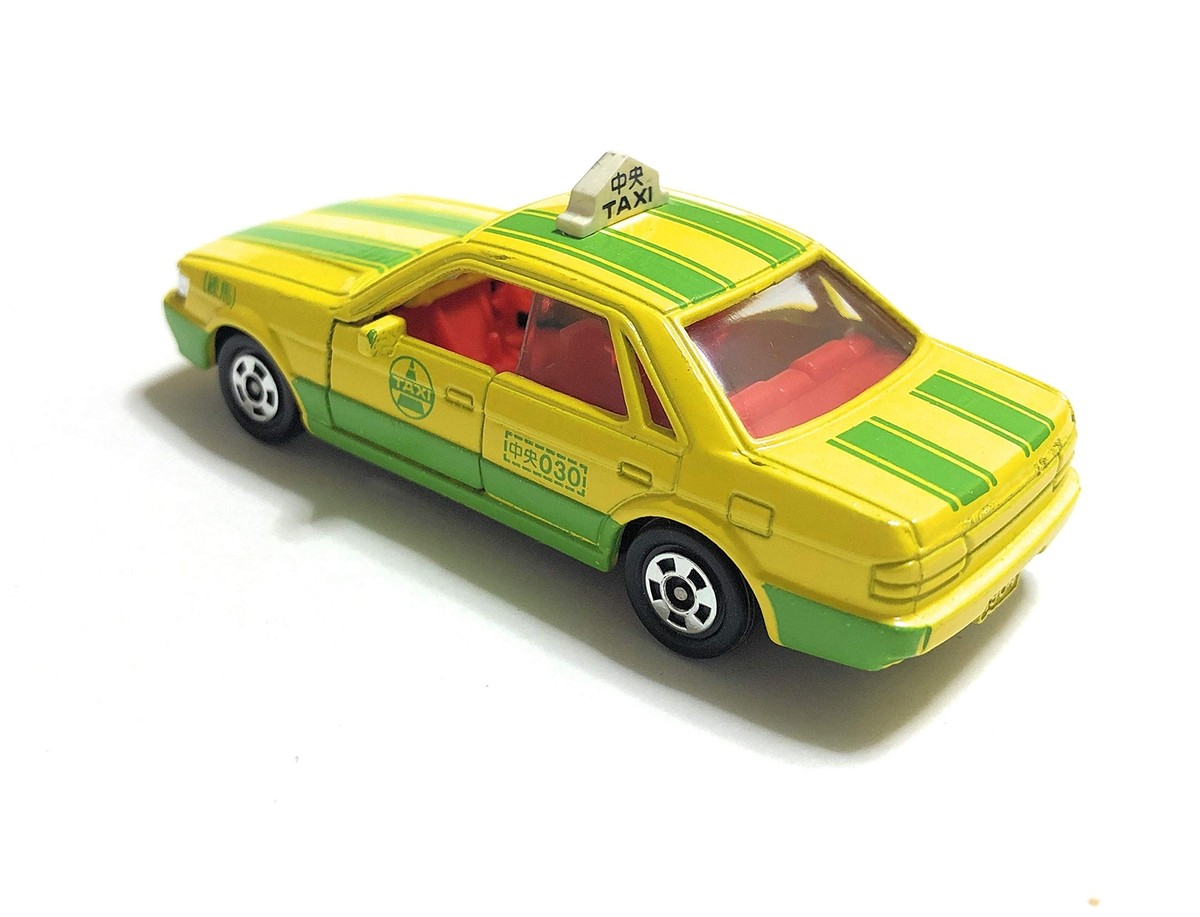 ♦トミカ日本製♦️☆黒箱☆青箱☆赤箱☆レア物☆日産ブルーバードタクシー♦☆ 日本製 トミカ 赤箱 109 ブルーバード タクシー 1/60 赤TOMYロゴ