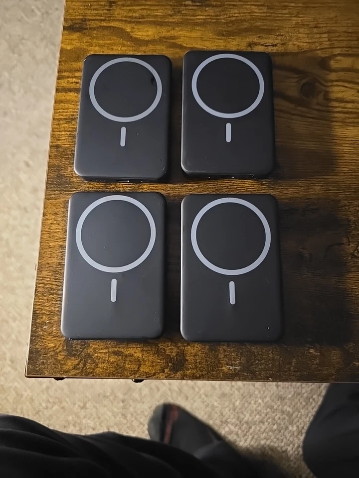 Paquete de 4 cargadores portátiles magnéticos inalámbricos myCharge 5000 mAh nunca usados Foto 3 de 3