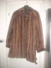 bellissimo giaccone di pelliccia di marmotta visonata tg.xl veste ampio