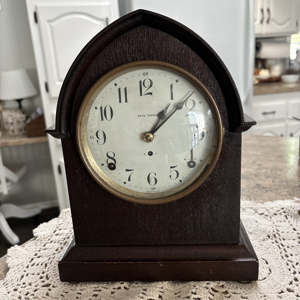 Vintage Seth Thomas Mantle Clock Sold As Is. With Winding Key And