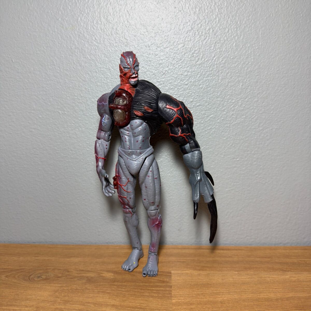 Resident Evil 2 Biohazard Tyrant MR. X Action Figure Toy Resident Evil 2 Biohazard Tyrant MR. X Action Figure Toy