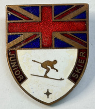 VINTAGE JUNIOR SKIIER ONE STAR UNION JACK PIN BADGE SKIING