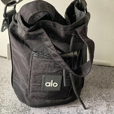 Alo Crossbody Bucket Bag Black NWT New With Tags Everyday Casual
