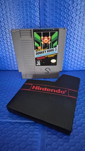 Donkey Kong 3 -With Sleeve (NES Nintendo Entertainment System)