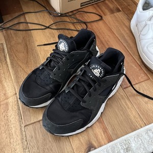 Nike Huarache 9W Black White Snakeskin   684835-006