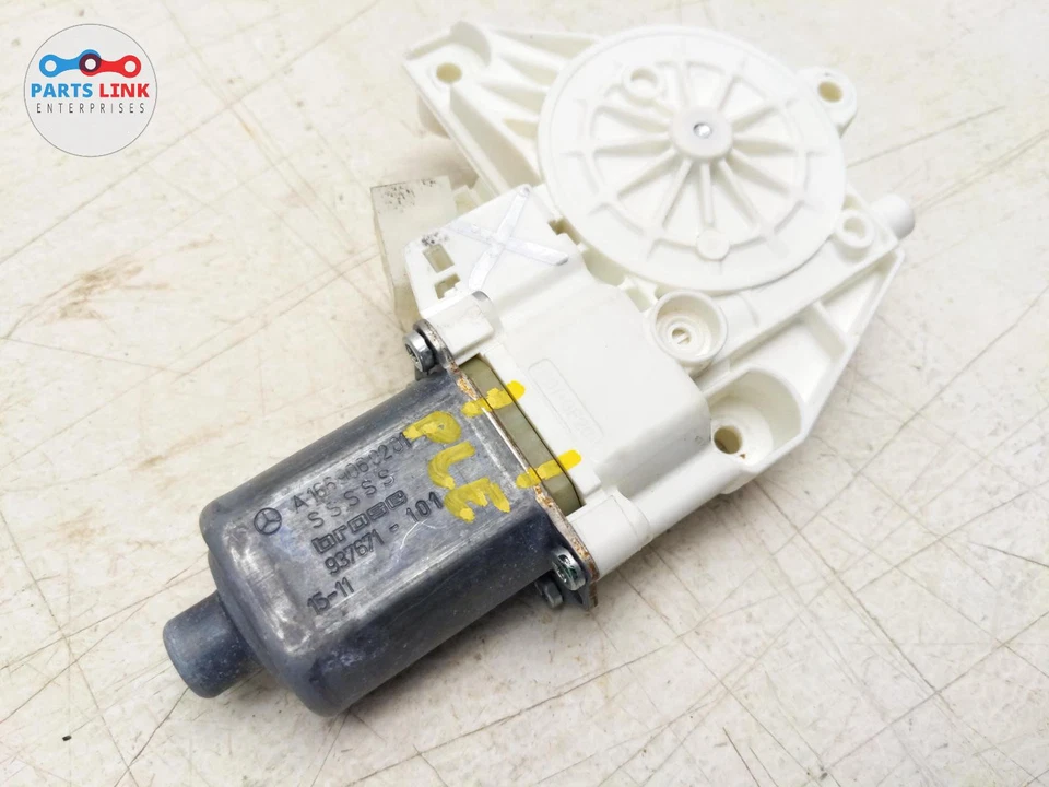 МОТОР РЕГУЛЯТОРА ПЕРЕДНЕГО ЛЕВОГО ОКНА ДВЕРИ W166 2016-19 MERCEDES GLE63S AMG - Изображение 3 из 4