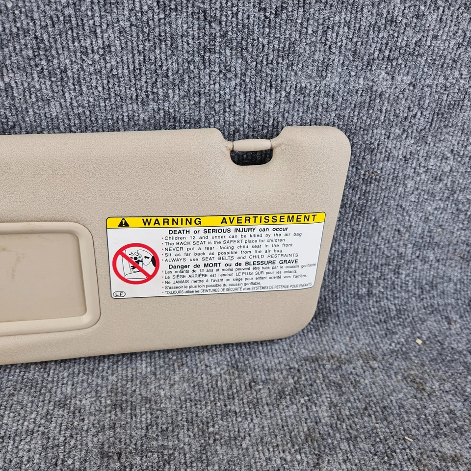 Viseira solar Toyota Highlander 2001-2007 lado do motorista com espelho bege - Imagem 3 de 4